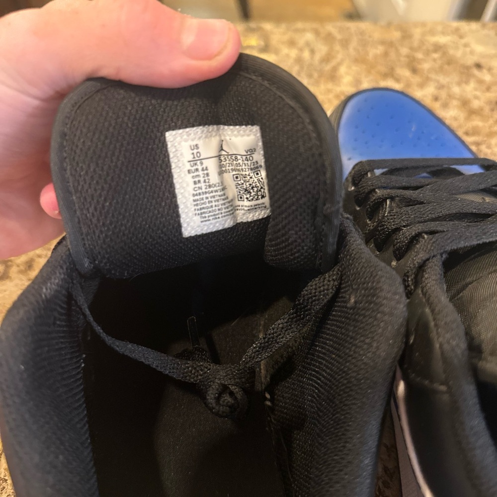 Jordan Sneakers - Black and Blue - Picture 4 of 4